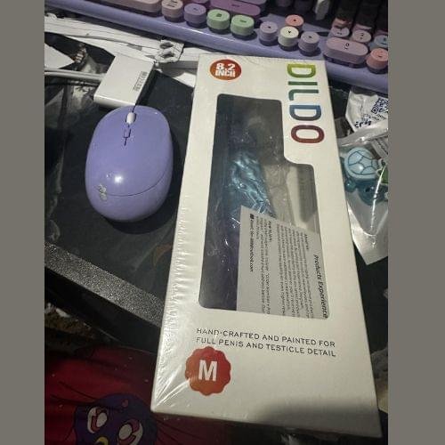 realistic-silicone-dildo-for-women-and-couples